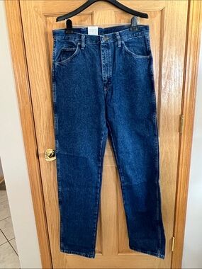 Wrangler Men's Straight Leg Dark Blue Jeans